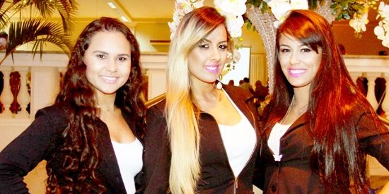 Luciana Anastácio, Ana Luisa Marques e Lorena Oliveira na festa de lançamento do Sky Condomínio Clube